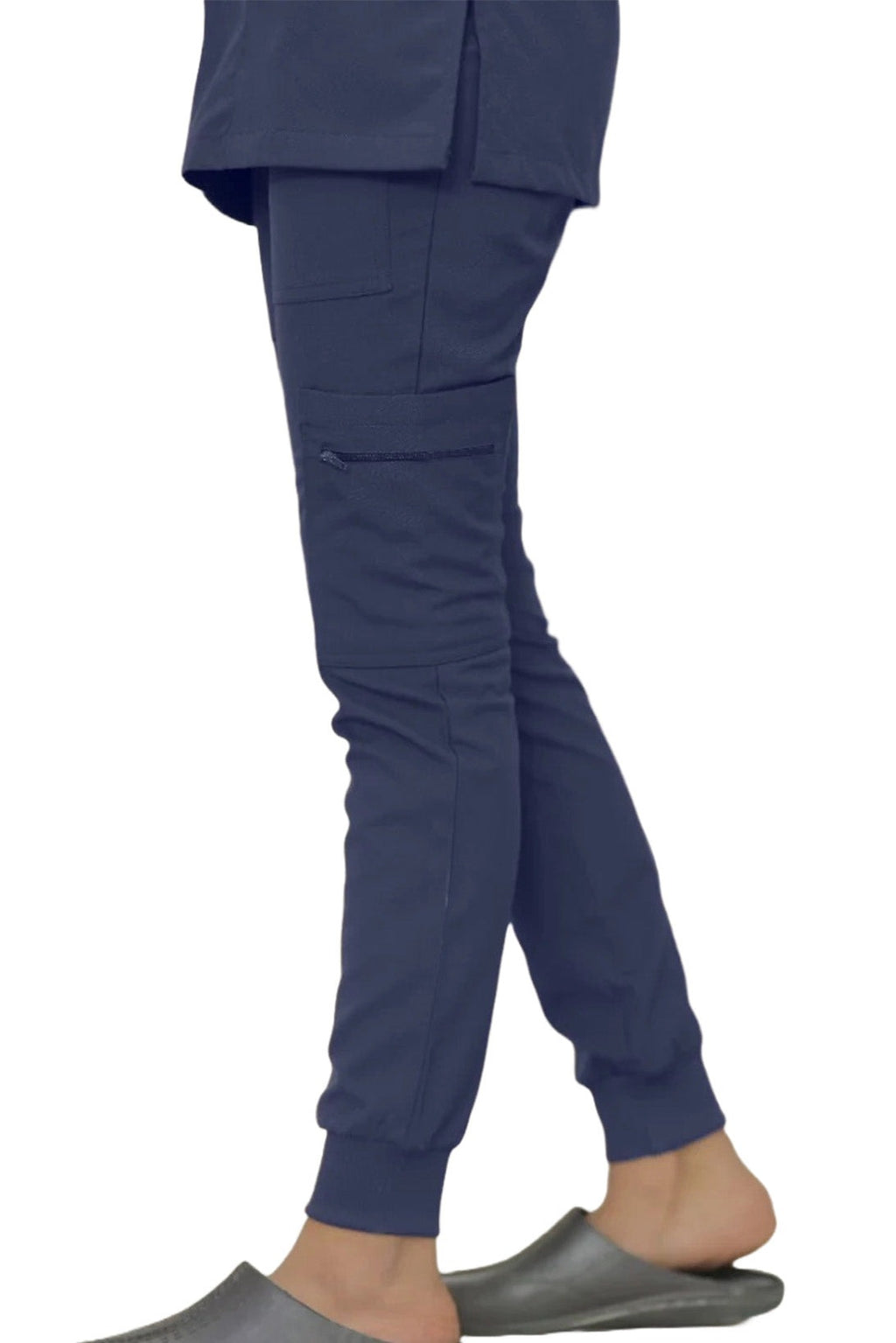 PROFESSIONAL FEMALE ZIPPER OSLO SCRUB SUIT / V-NECK MEDICAL SCRUB SUIT (MADE IN UAE)