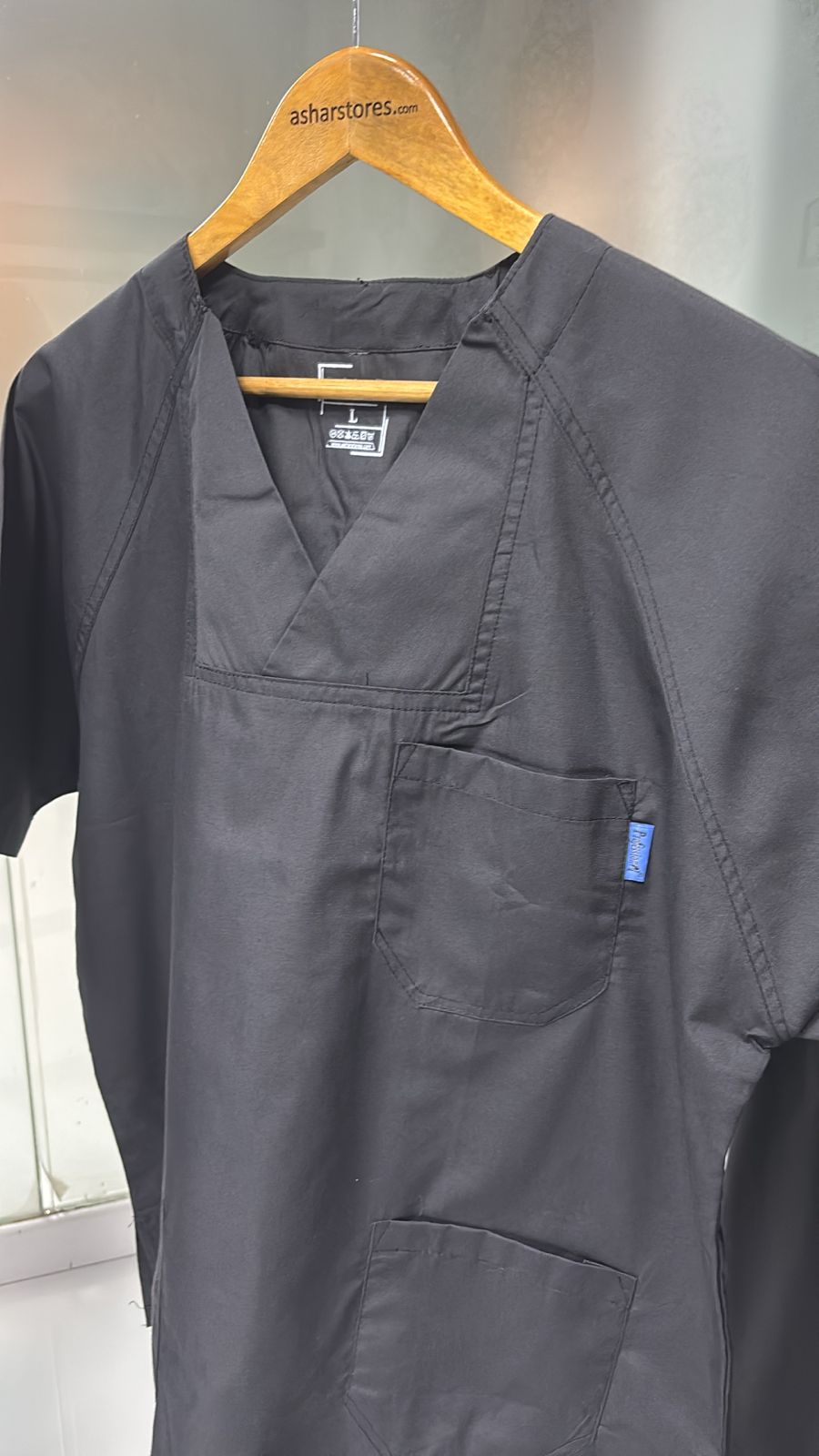 PROFESSIONAL UNISEX GERMAN SCRUB SUIT / OVERLAP V-NECK GERMAN SCRUB SUIT